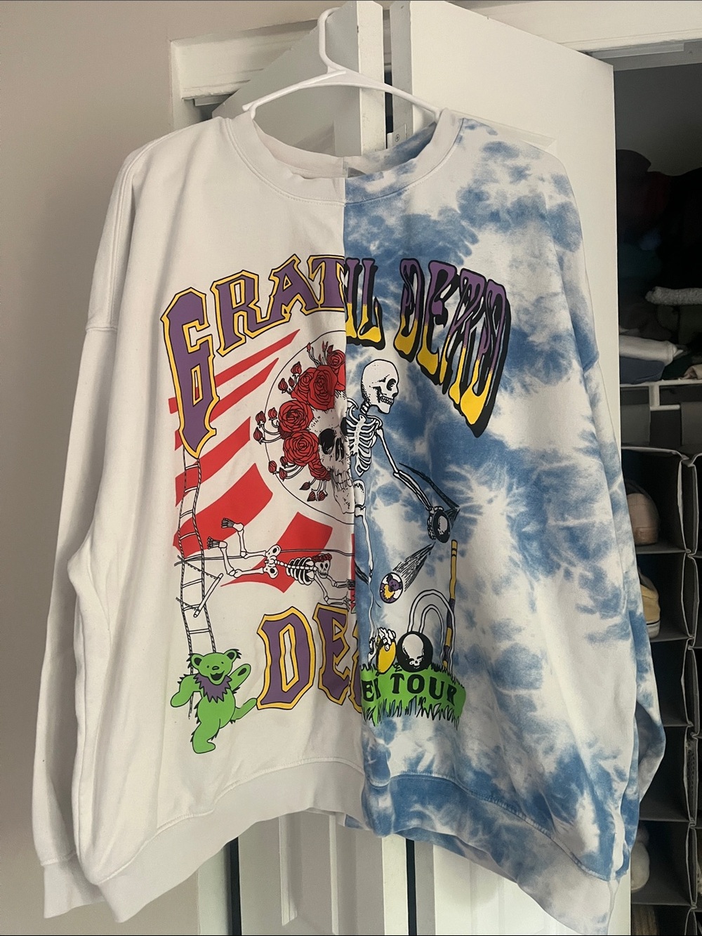 Tie-Dye Grateful Dead Tour Sweatshirt - White & Blue